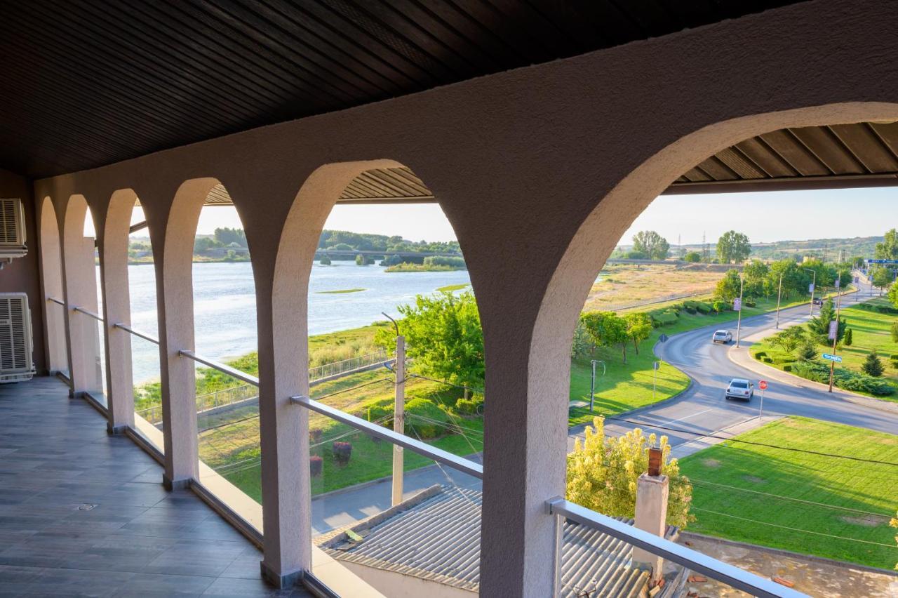 Del Ponte Otel Svilengrad Dış mekan fotoğraf